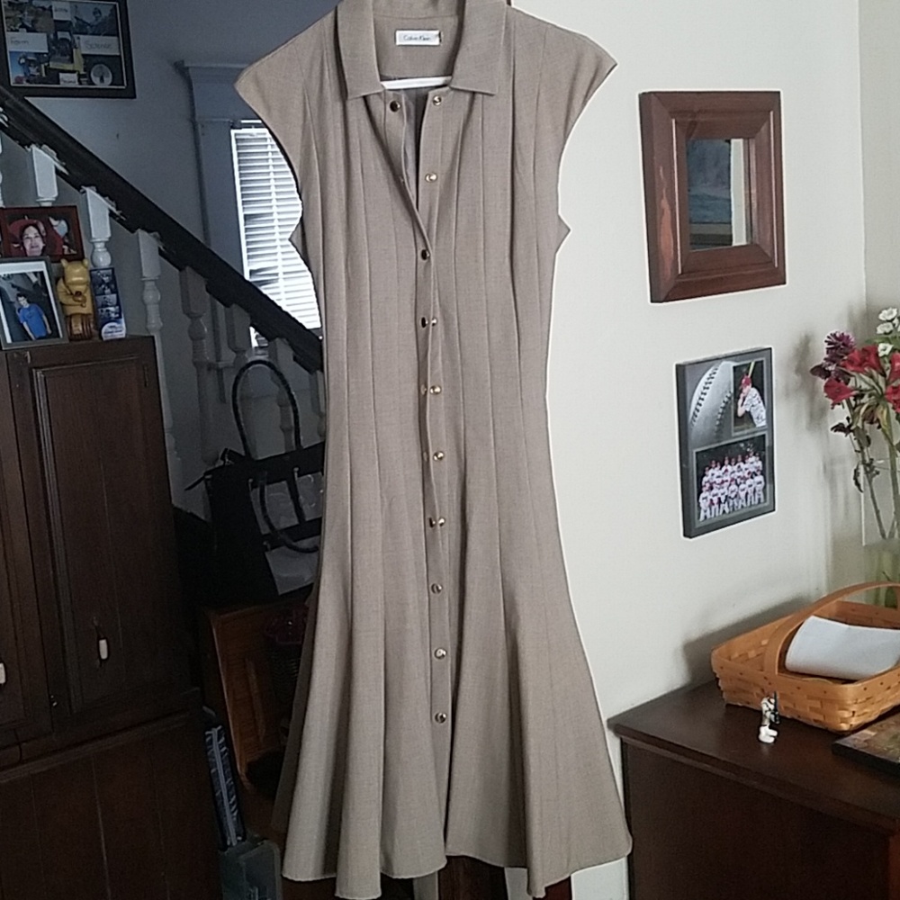 LAST CHANCE* Calvin Klein button up dress EUC